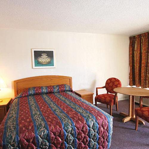 Thunderbird Motel Hillsboro Phòng bức ảnh